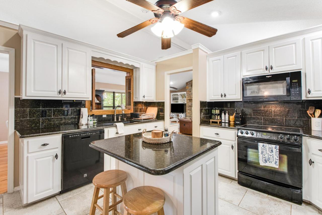 The Silverwood Lake Hamilton Exterior photo