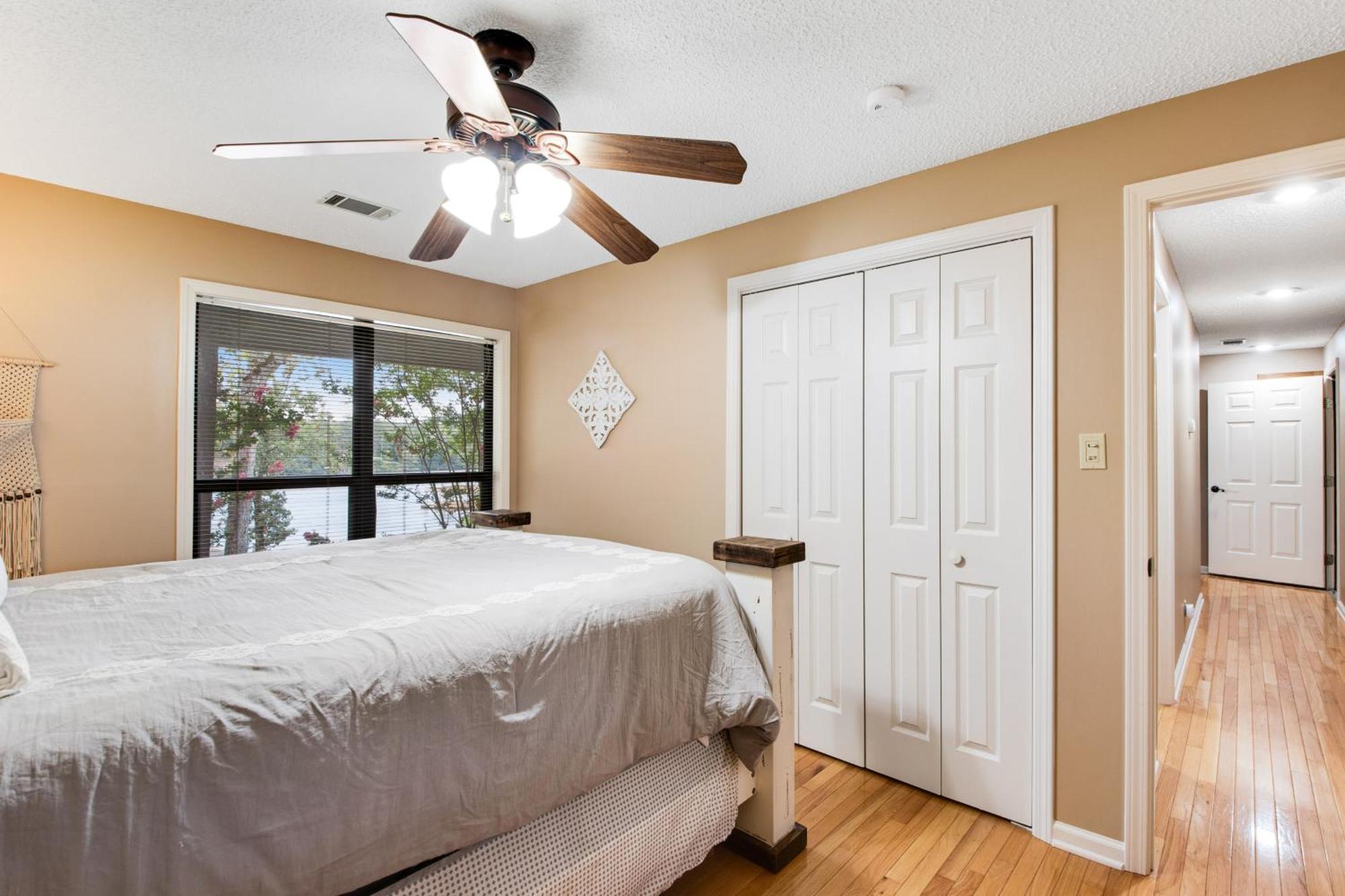 The Silverwood Lake Hamilton Exterior photo