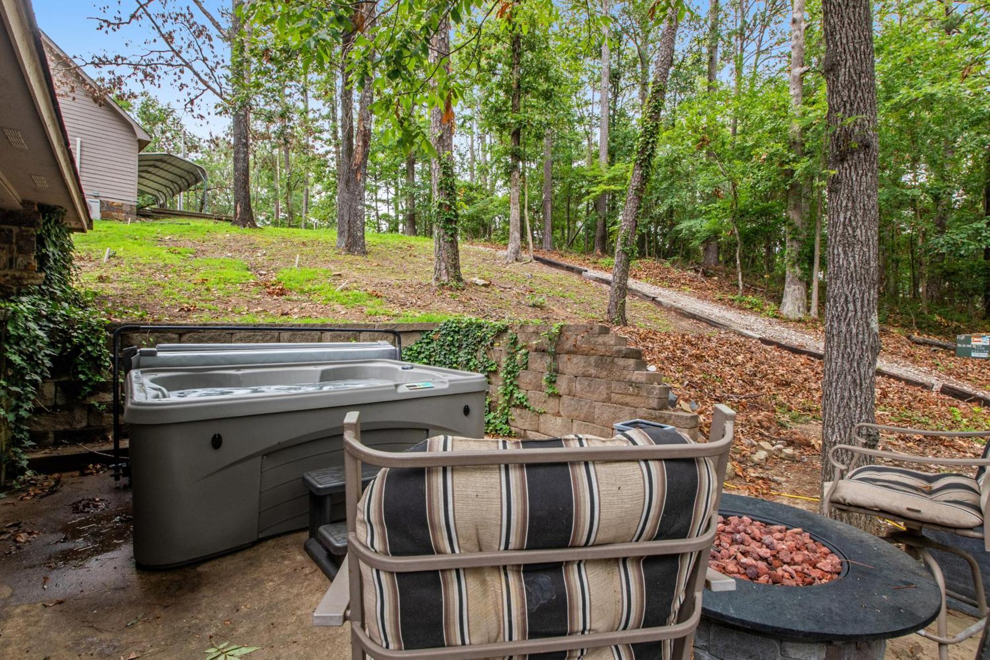 The Silverwood Lake Hamilton Exterior photo
