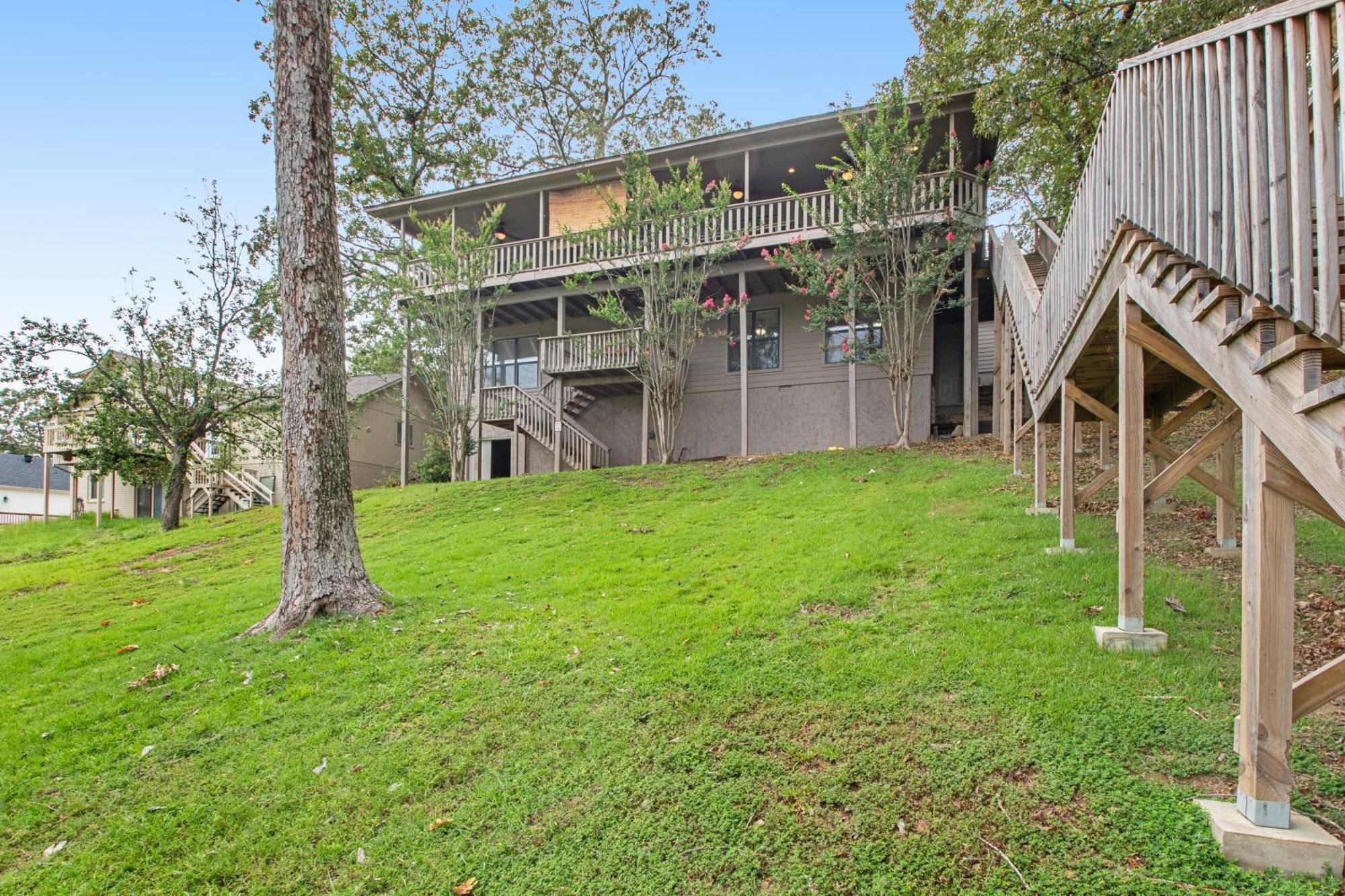 The Silverwood Lake Hamilton Exterior photo